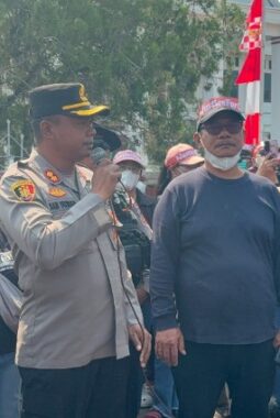 Jaga Keamanan Persidangan ABH, Polres Nabire Berikan Pelayanan dan Pengamanan di PN Nabire